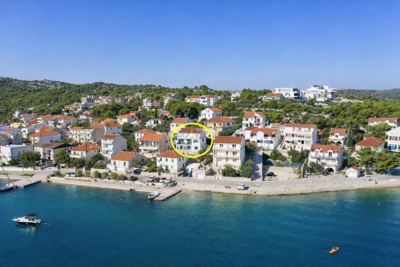 Location - House Klarin, Jezera