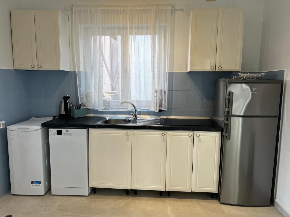 Kitchen - House Klarin, Jezera