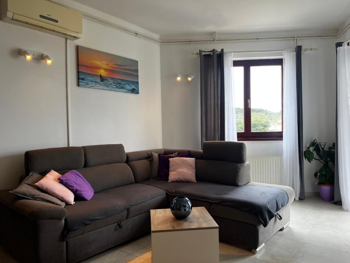 Living area - House Klarin, Jezera