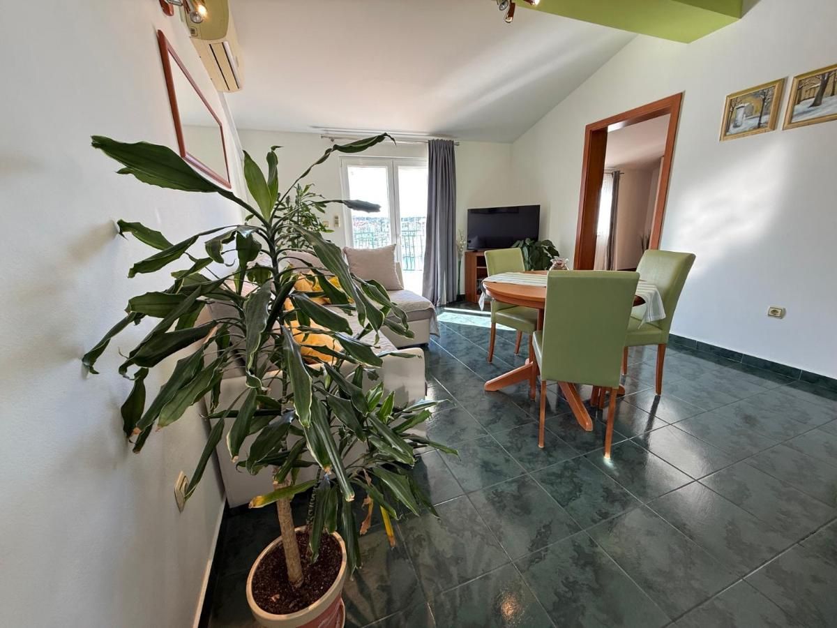 Living area - House Klarin, Jezera