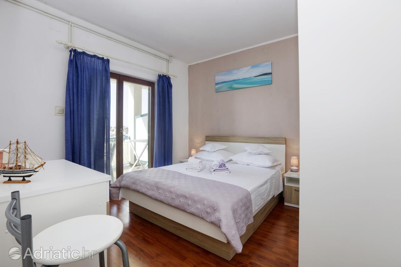 Ljubičasti dvosobni apartman, 50 + 10 m2 - Sobe, House Klarin